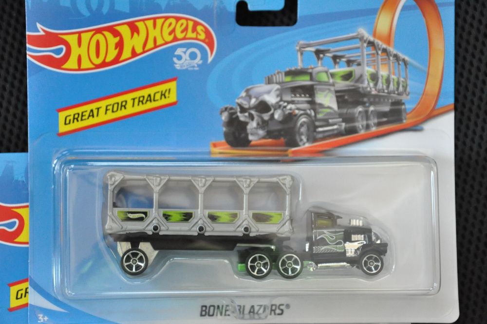 Продам коллекционные Хот Вилс Hot Wheels машина дальнобойщика