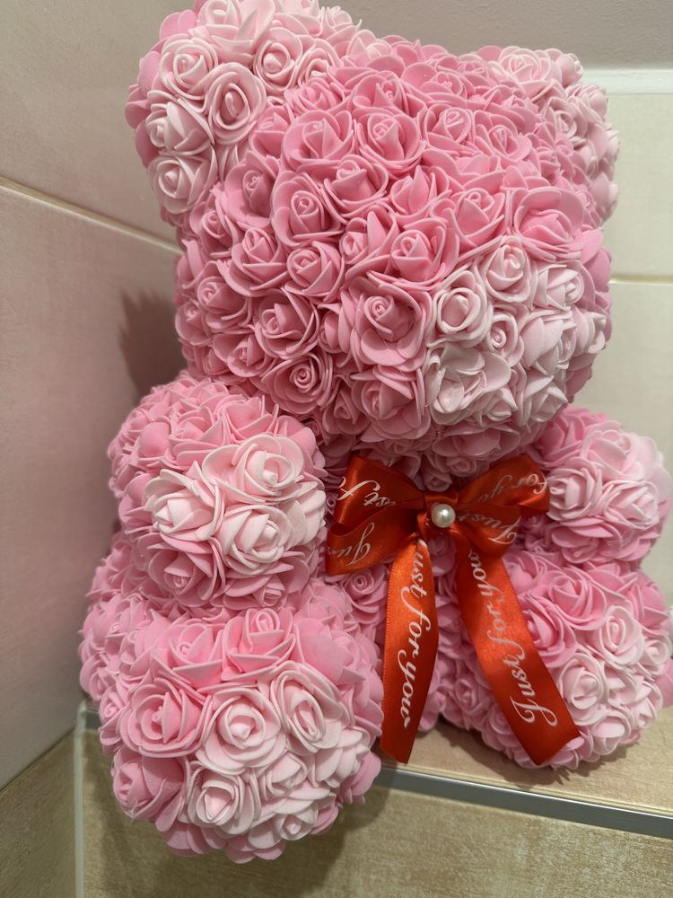 Miś z róz  35 cm