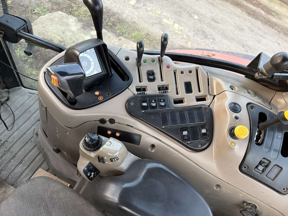 Case mxu 100 z turem plus łyżką