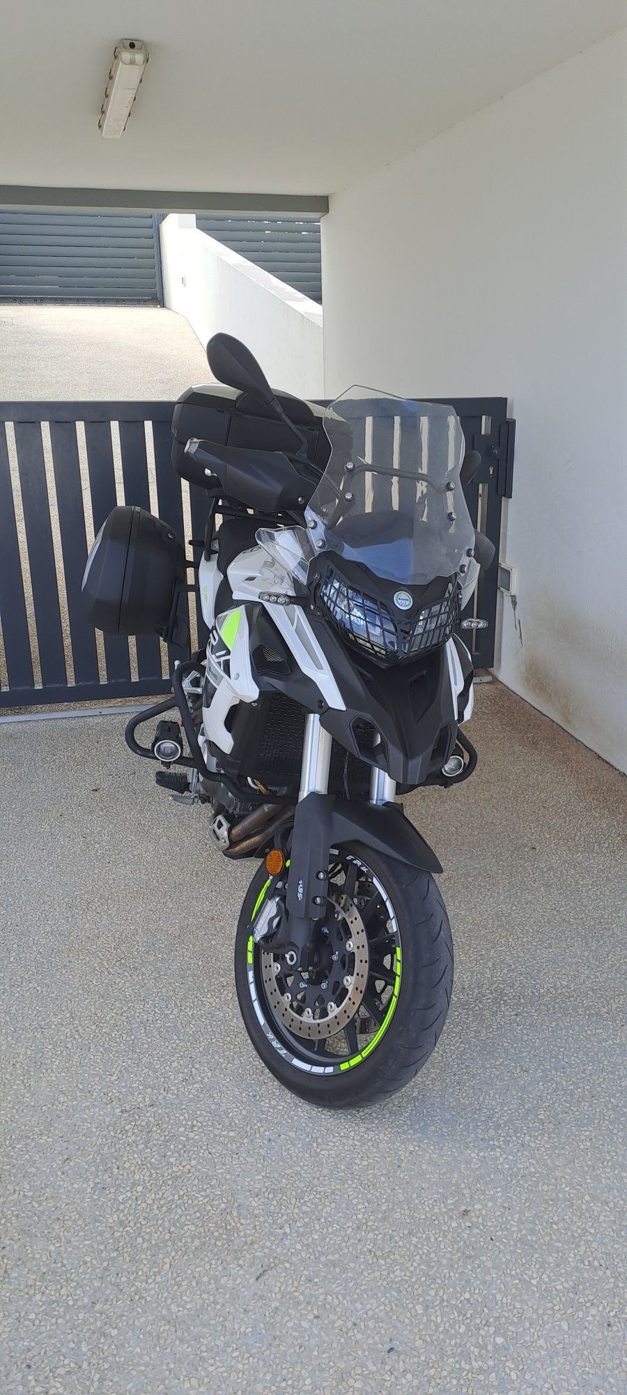 Benelli  Trk  5 0 2