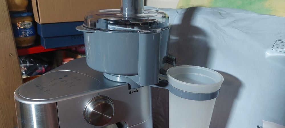 Robot Kenwood, malakser, blender, sokowirówka, maszynka do mielenia.