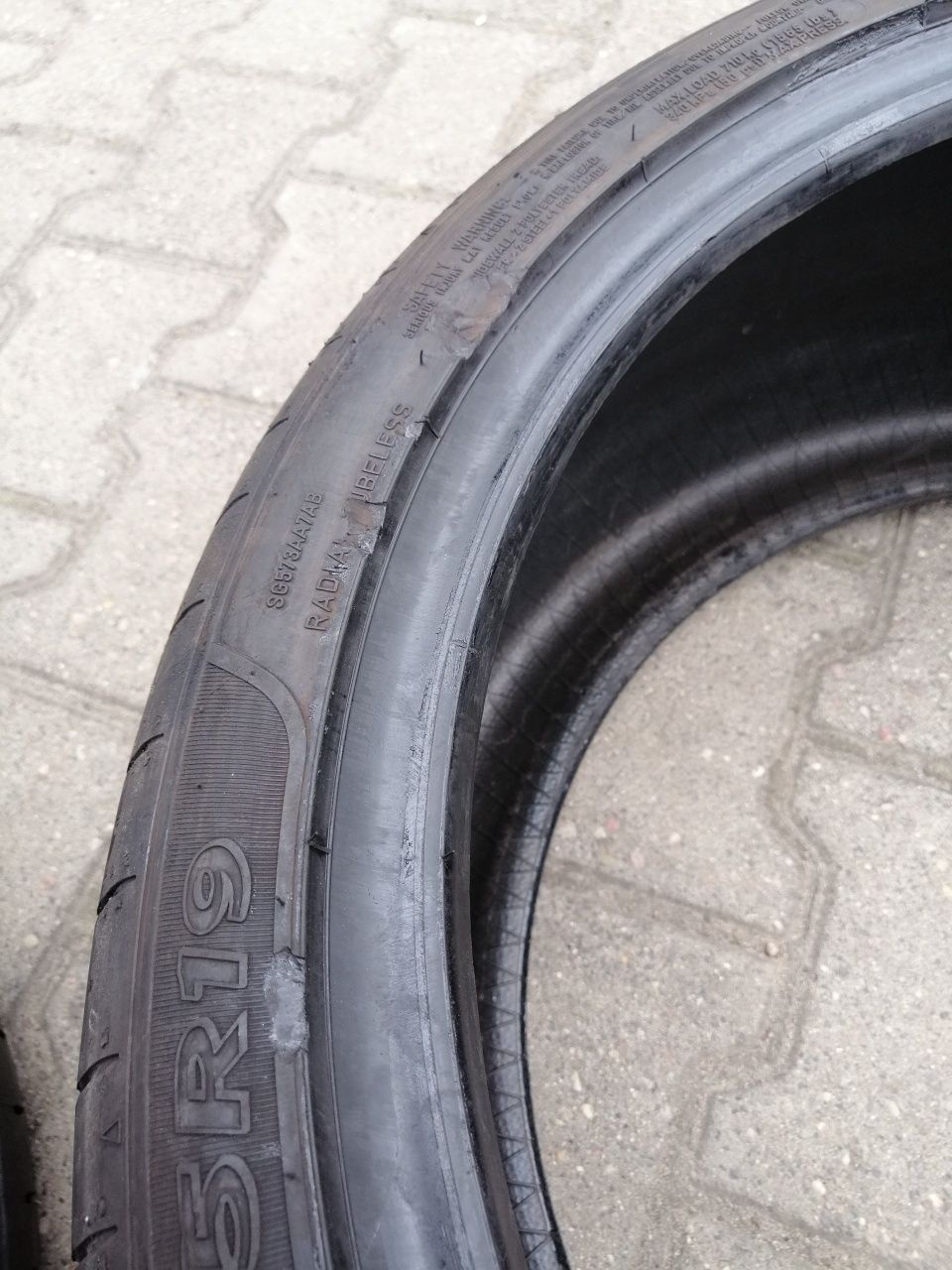 255/35R19 Sava intensa UHP 2