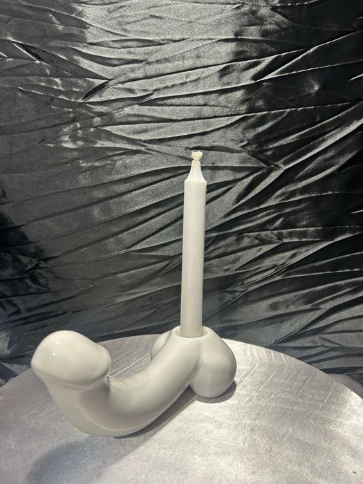 Ceramiczny świecznik o humorystycznej formie – sygnowany – 22,5 cm