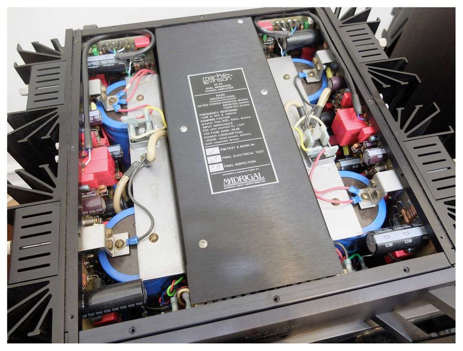 Amplificador Mark Levinson Nº23 em óptimo estado e renovado