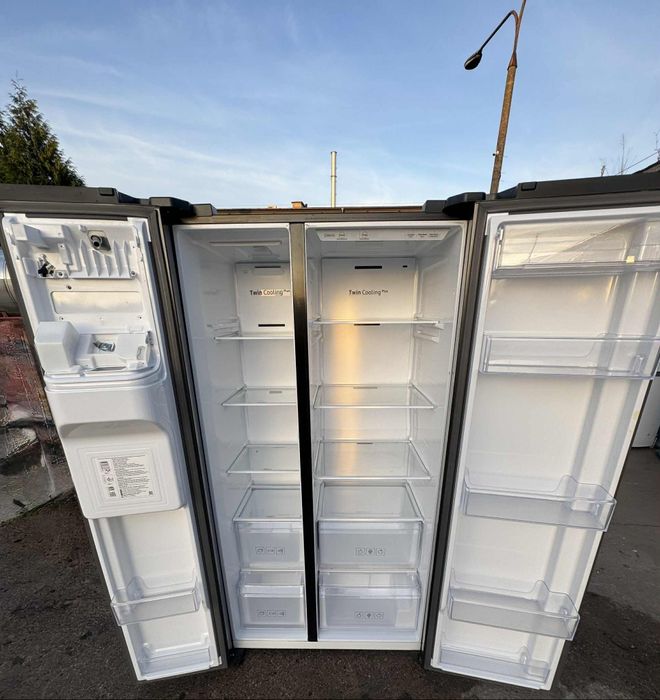 Sprzedam lodówkę SAMSUNG