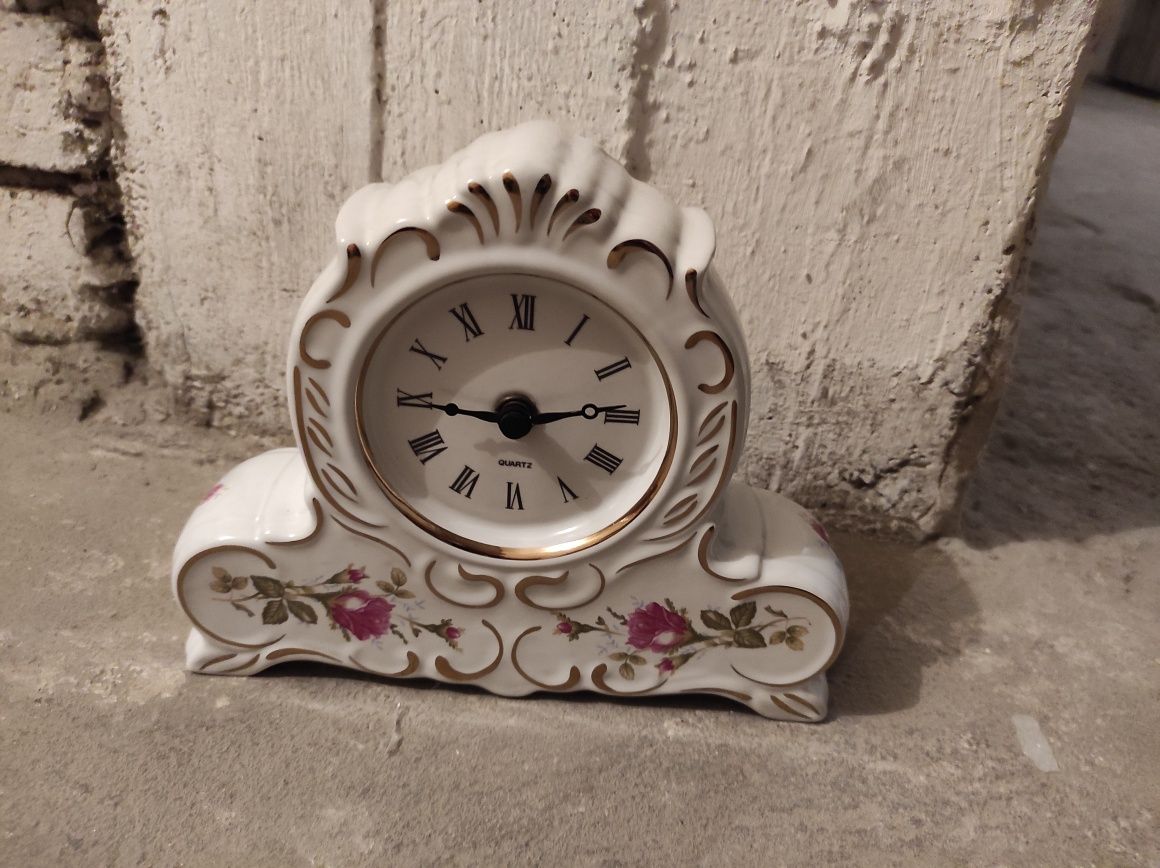 Zegar porcelanowy stojący vintage stary