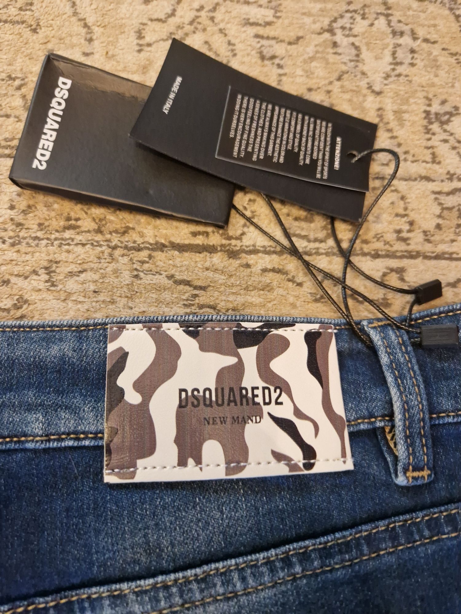 Krótkie spodenki jeansowe dsquared2