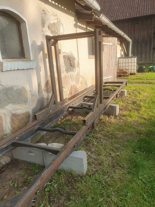 trak taśmowy poziomy