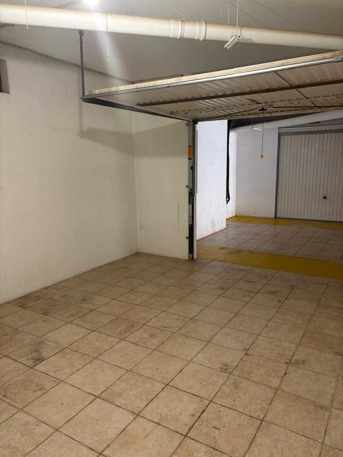 Garagem com 23m excelente localização
