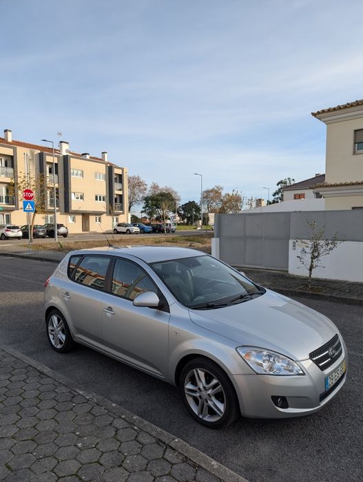 Kia Ceed 1.6 diesel como novo