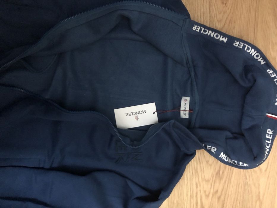 Casaco Moncler novo