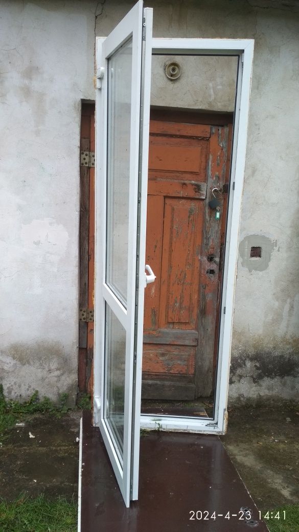 Drzwi tarasowe pcv z ościeżnica futryna