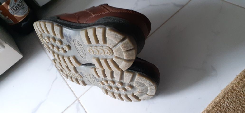 ECCO TRACK орігінал, кросівки,  полуботинки, туфлі. Взуття  41 розмір