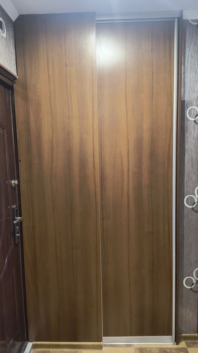 Шафа для побутових речей
