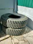 Vendo ou troco 2 pneus 235/85 R16 Maxxis Bravo Preço fixo