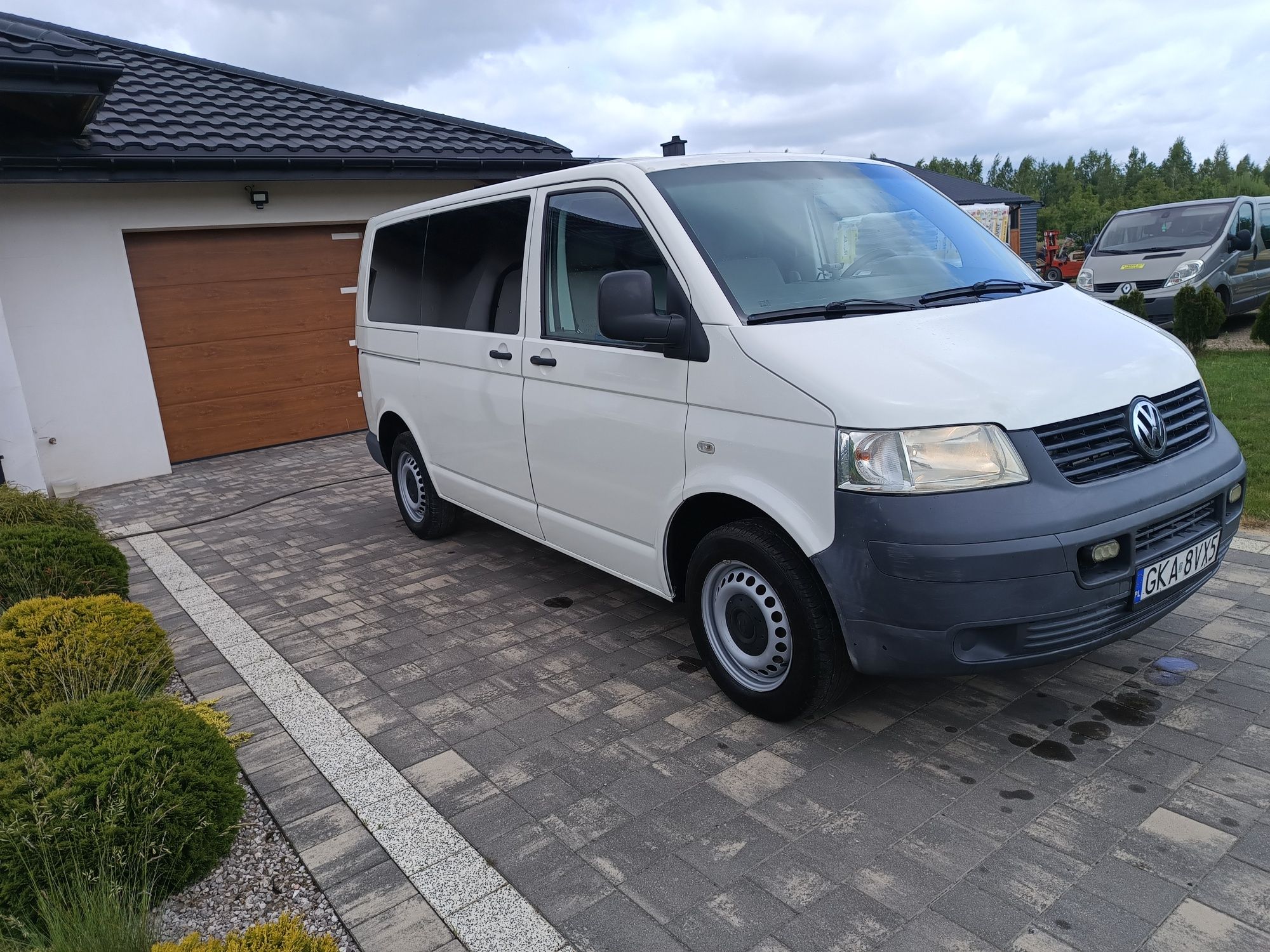 Witam, sprzedam ładnego VW transporter T5 klima.