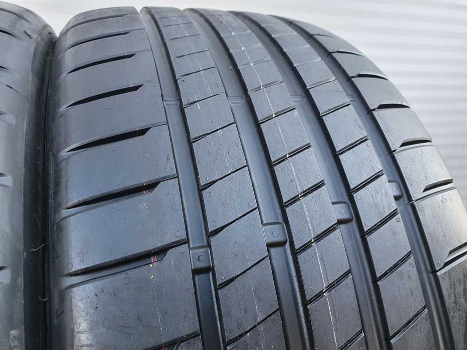 2x Opony letnie 235/35/19 BRIDGESTONE Potenza S005+ 91Y Demo!