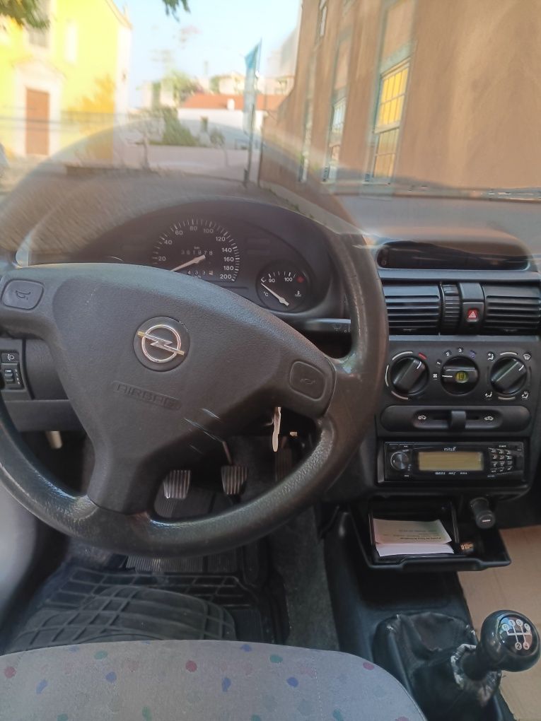 Opel Corsa Combo 1.7 D 2000 vendo