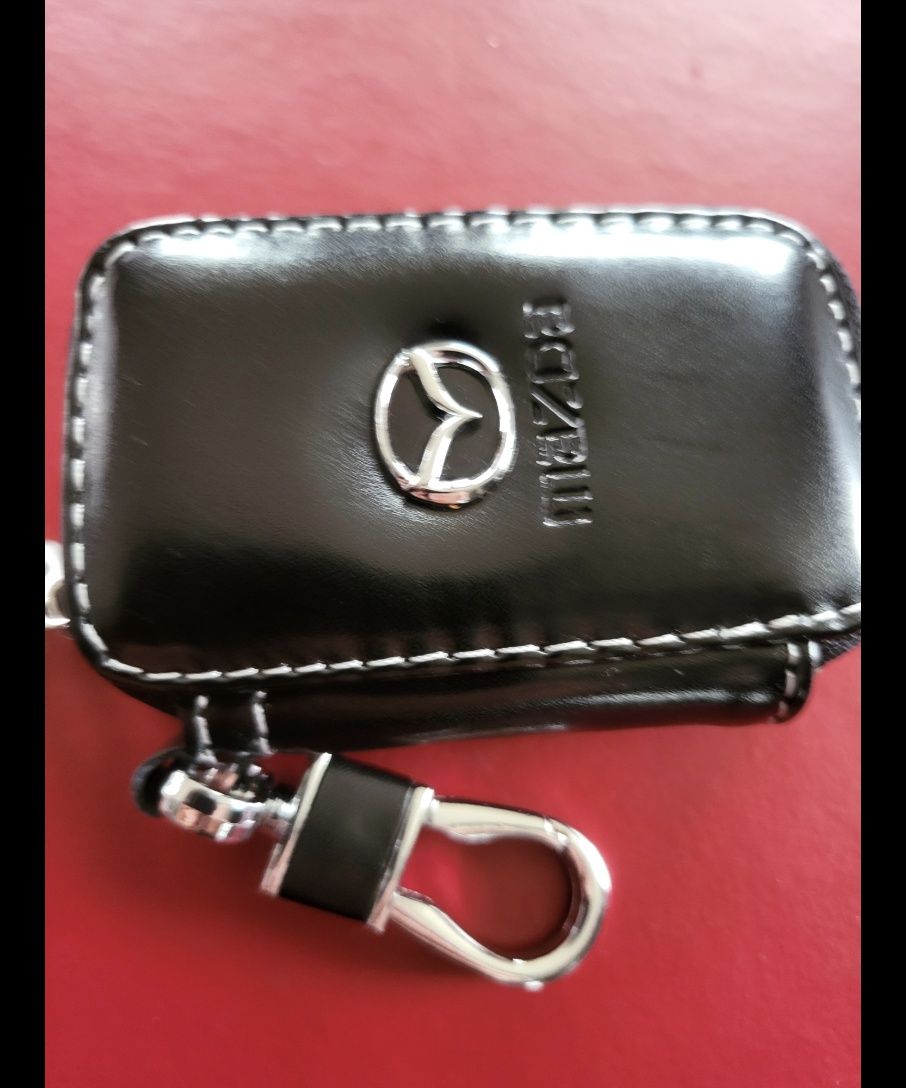 Mazda - carteira, porta chaves. Novo