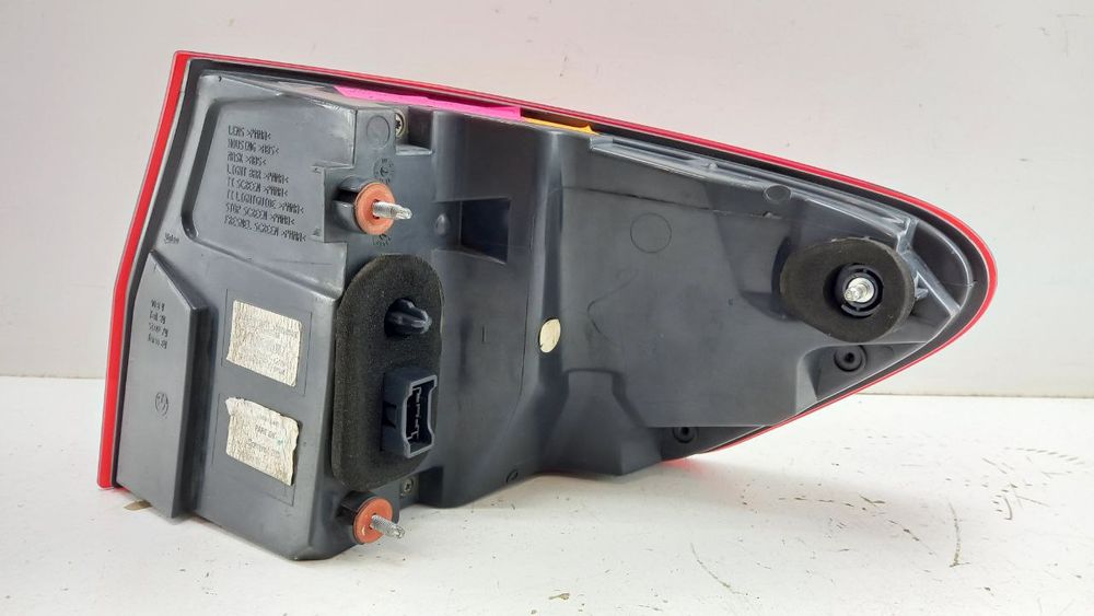 Фонарь задний левый стоп BMW 5  F11 2009-2016 63217203233