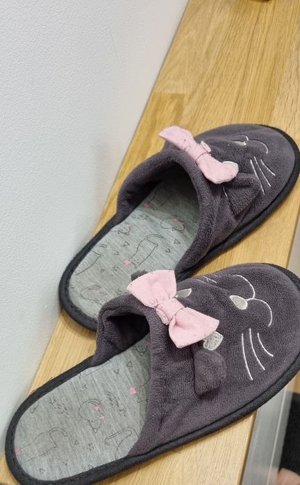 Kapcie kotki roz. 35