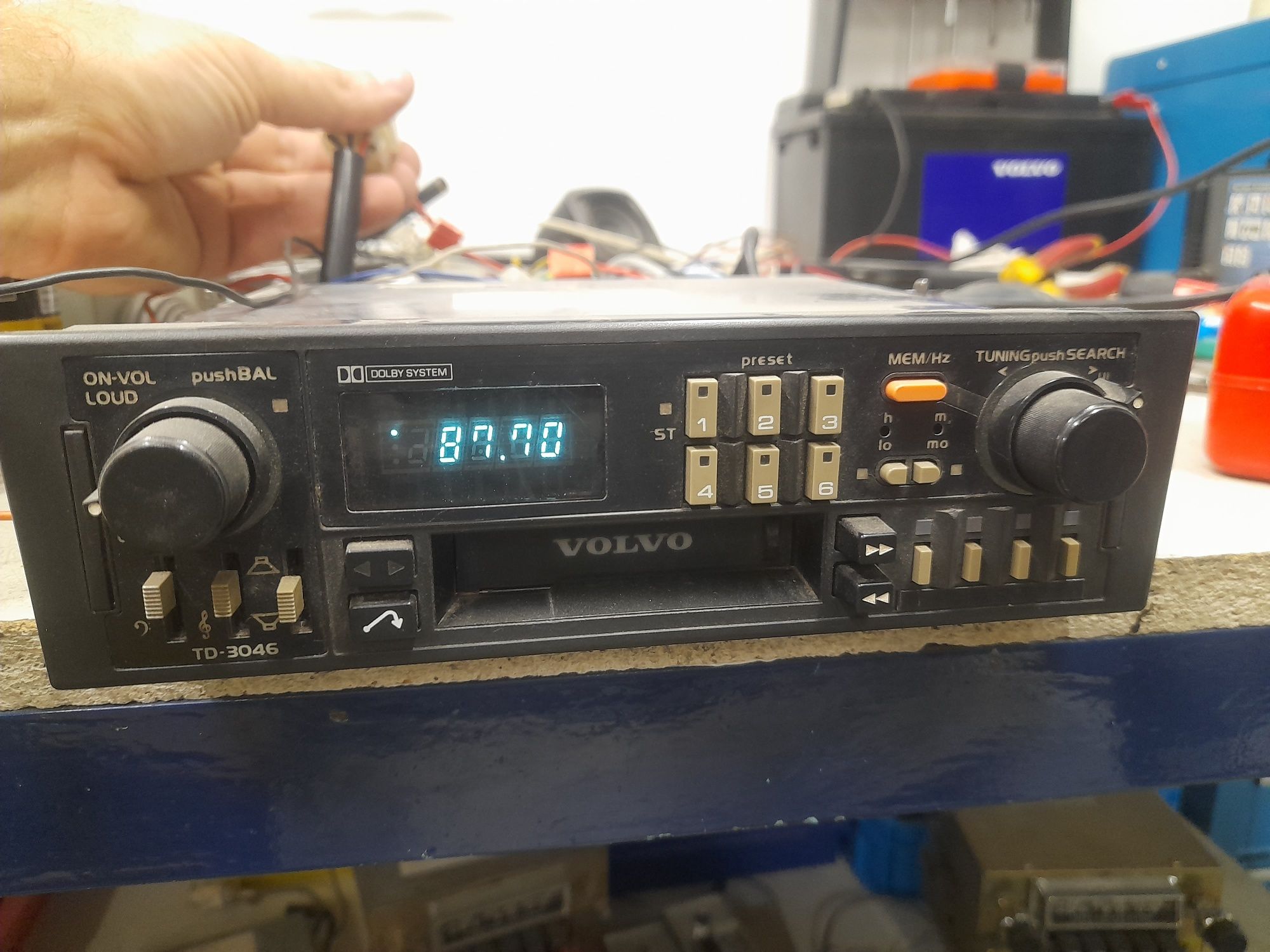 radio volvo 780 ?? Bertone volvo 760, 740