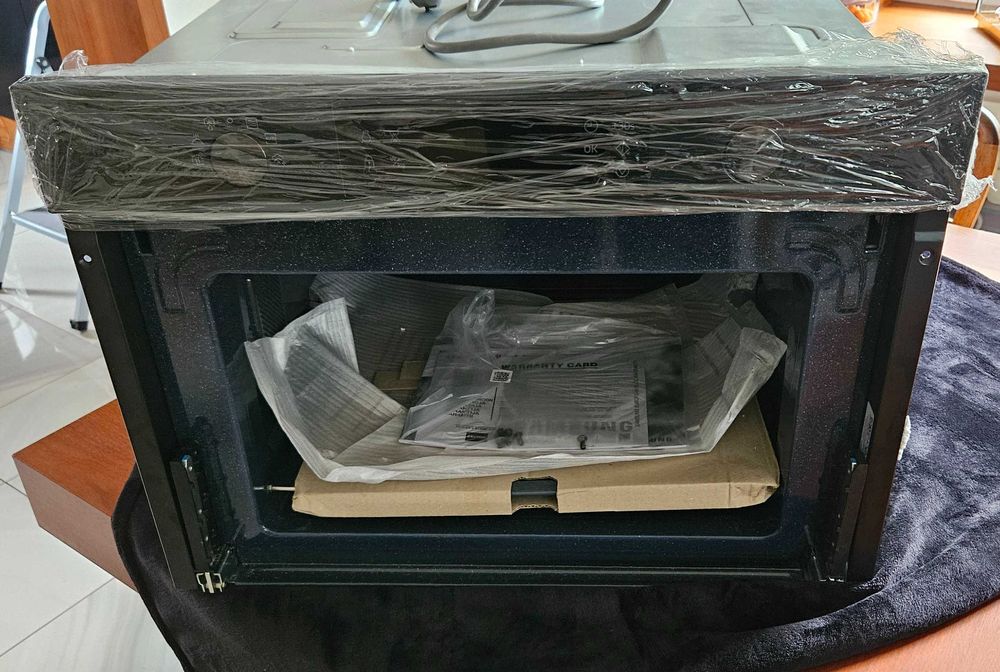 kuchenka mikrofalowa do zabudowy Samsung NQ50K3130BB