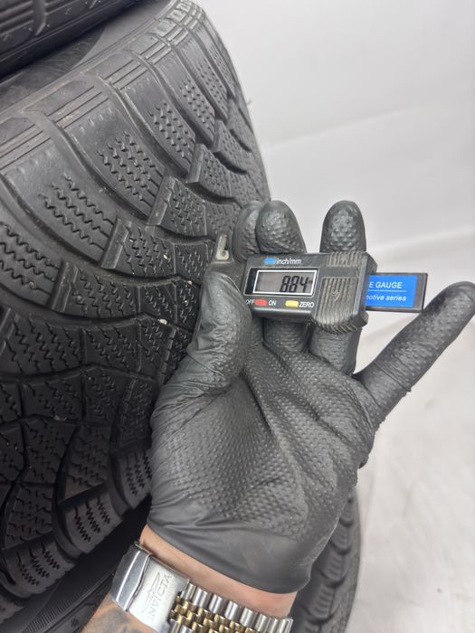 R16 205/55 (91H) 8,9мм RaceAlone 4шт. Як нові! Зимових шин