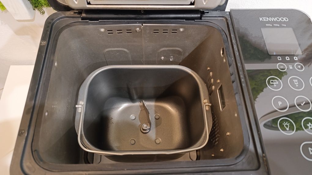 Kenwood BM 450 automat do robienia chleba  i ciast