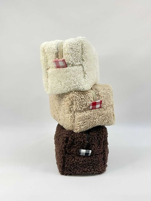 Necessaire de pelúcia