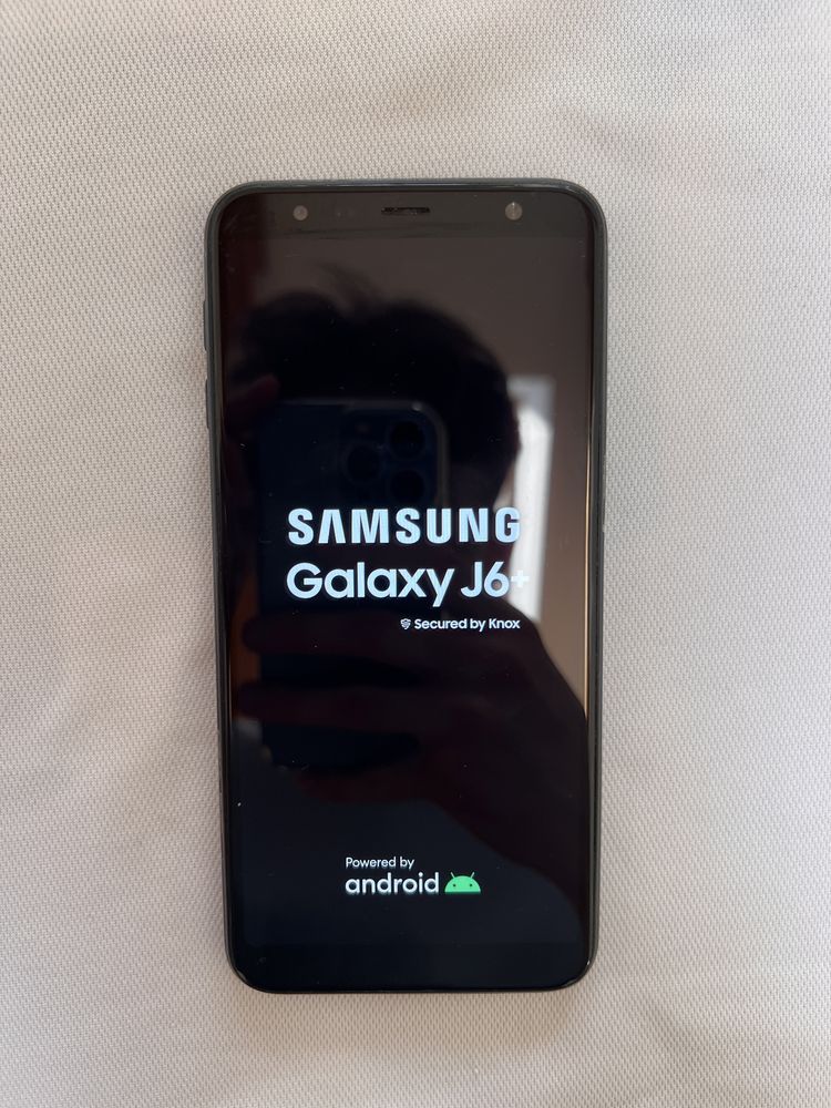 Telefon Samsung Galaxy J6+