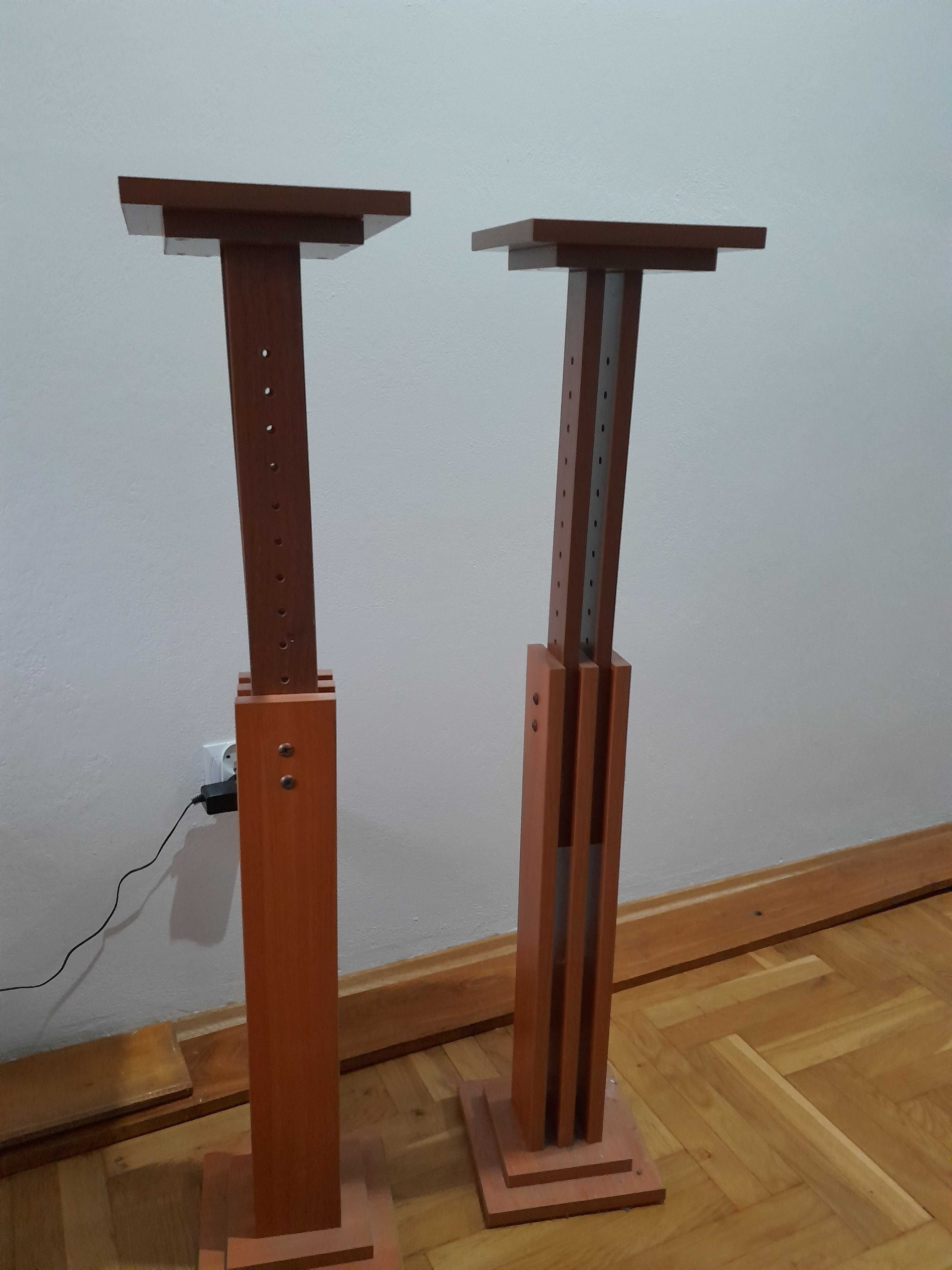 Stojaki pod głośniki regulowane