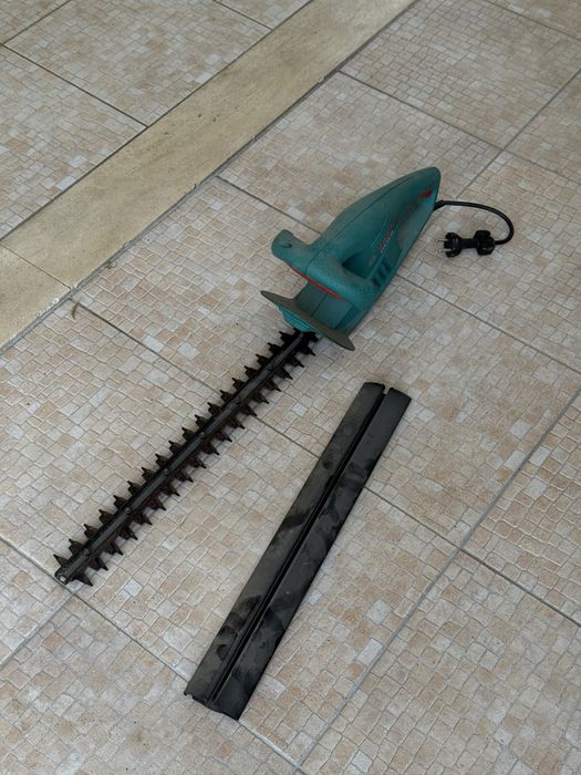 Vendo cortador sebes Bosch AHS 45-16