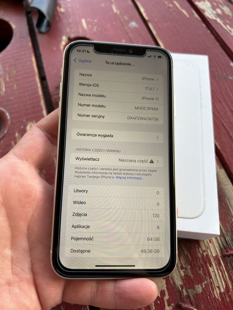iPhone 11 stan idealny, bateria 100%