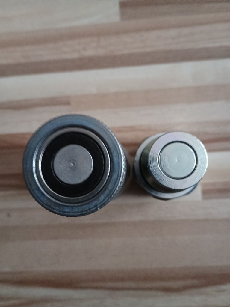 Szybkozlącze hydrauliczne suchodcinajace  gniazdo + wtyczka 1/2"-1/2"