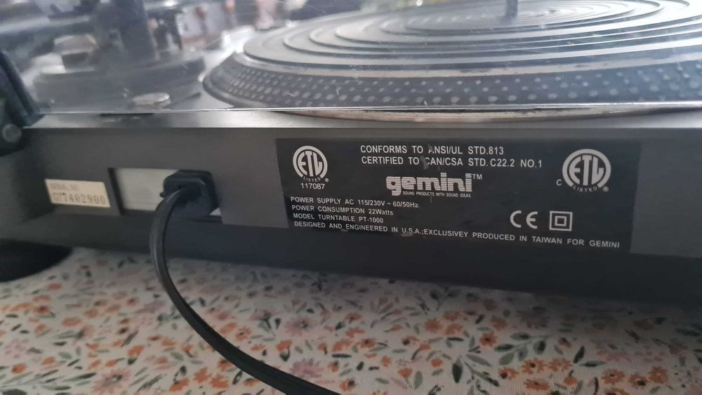 Sprzedam gramofon Gemini PT-1000
