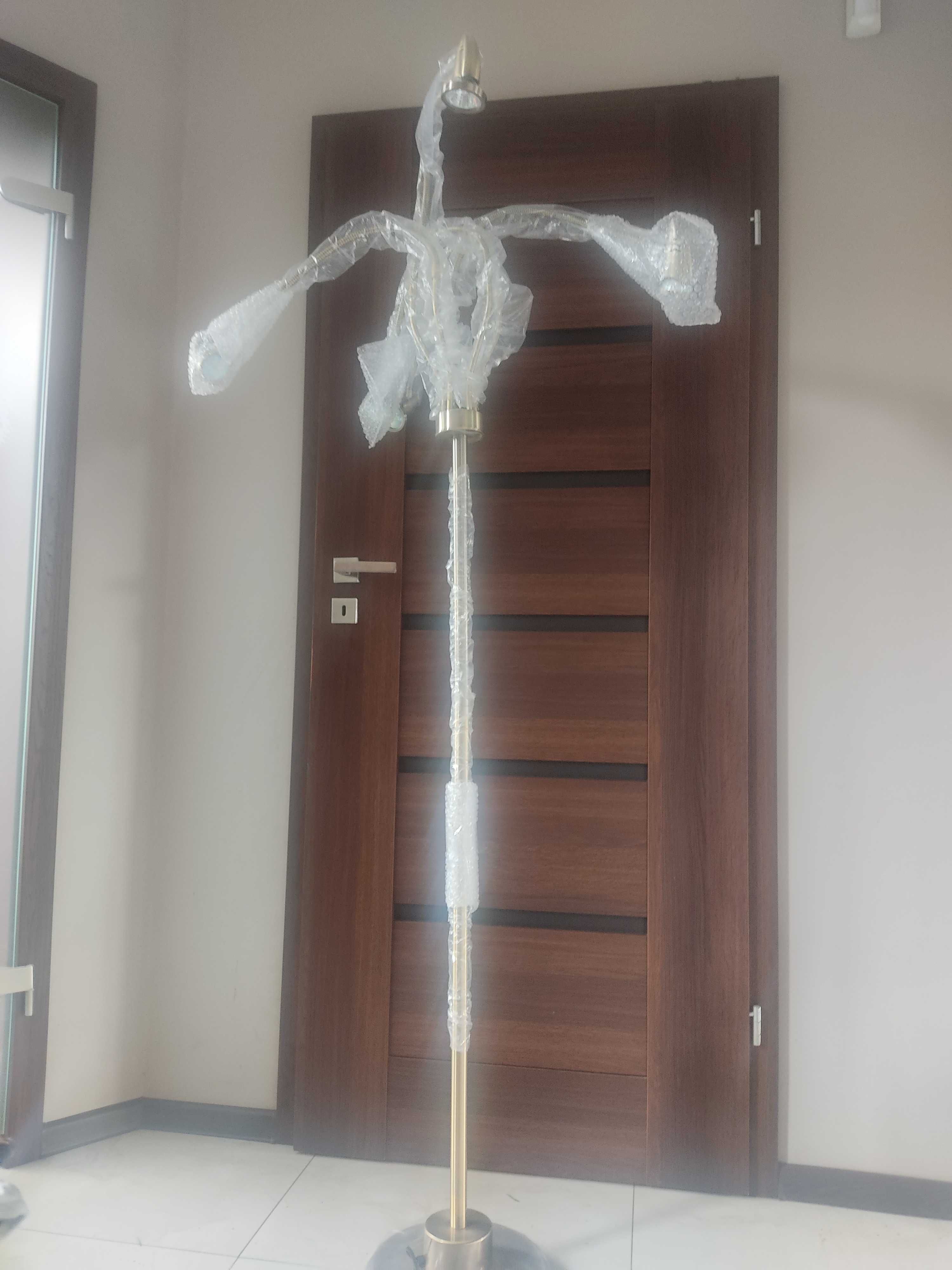 Lampa wolnostojąca