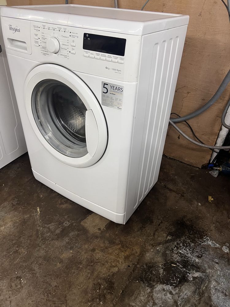 Стиральная машинка Whirlpool AWW61000
