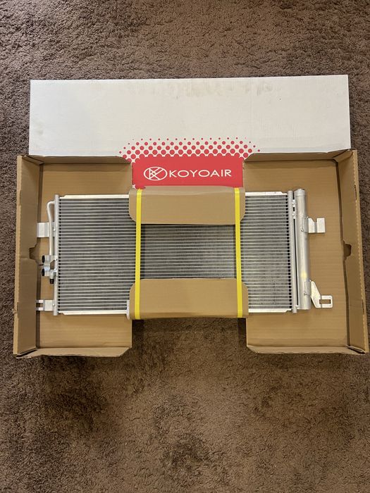 Радіатор кондиціонера Audi Q5