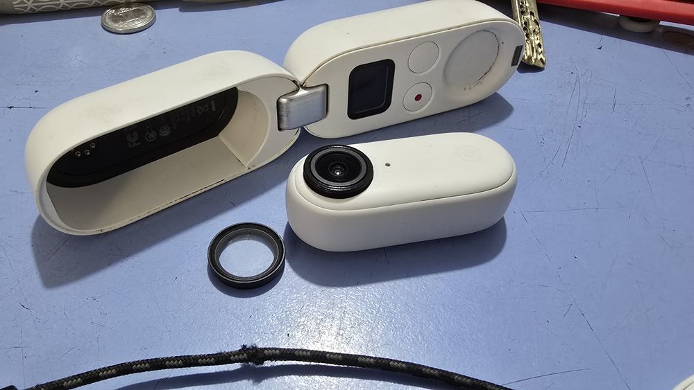 Insta360go2 / Экшен мини камера