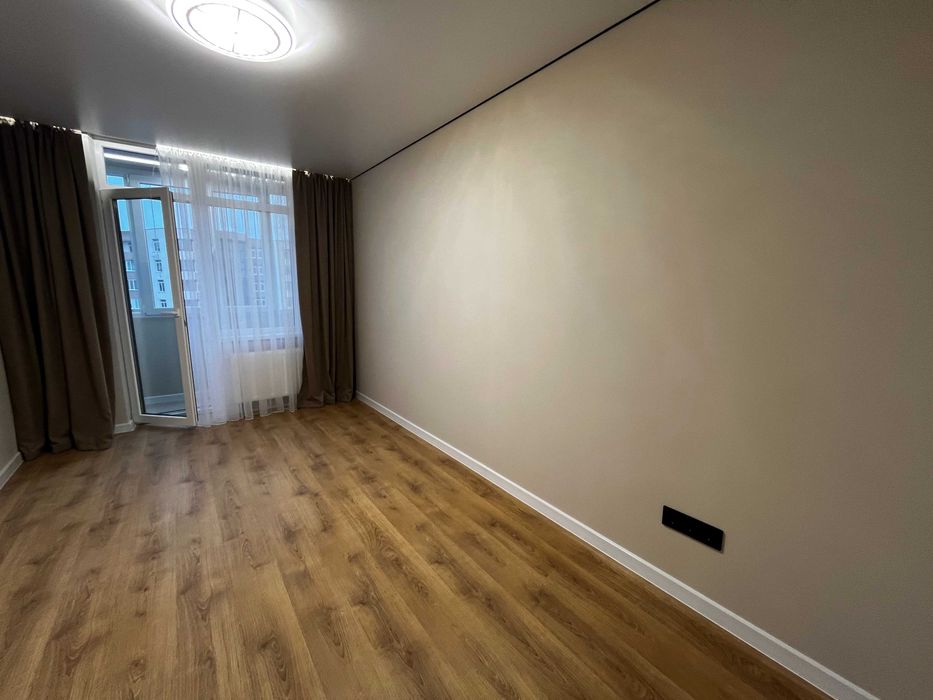 Продам 2 кімнатну квартиру з новеньким ремонтом