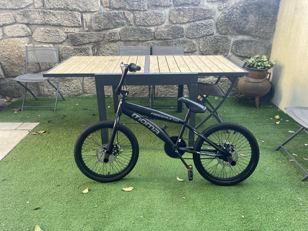 Bicicleta BMX Moma