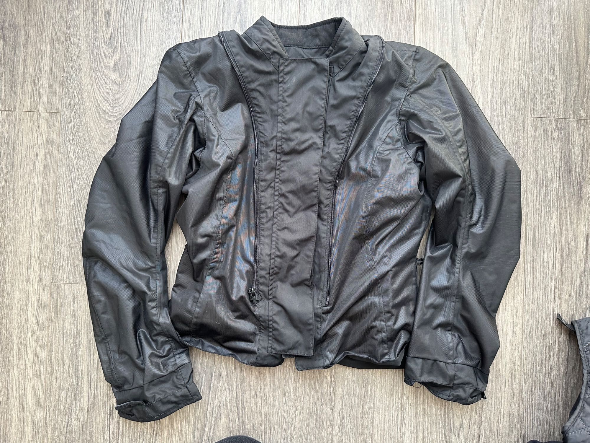 Kurtka motocyklowa Held Renegade – komplet ochraniaczy + 2 podpinki