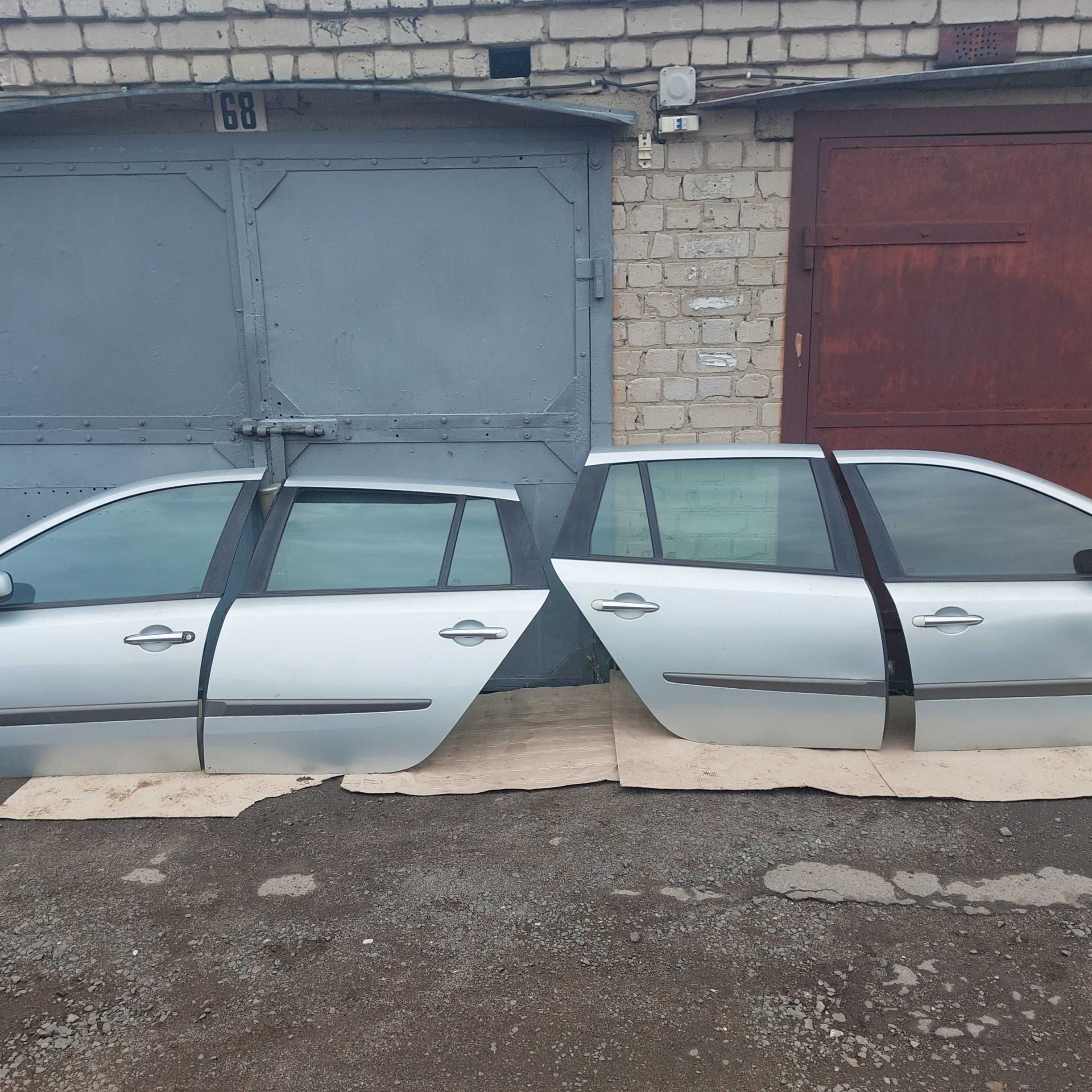 Двері на Renault Laguna 2 універсал Рено Лагуна 2