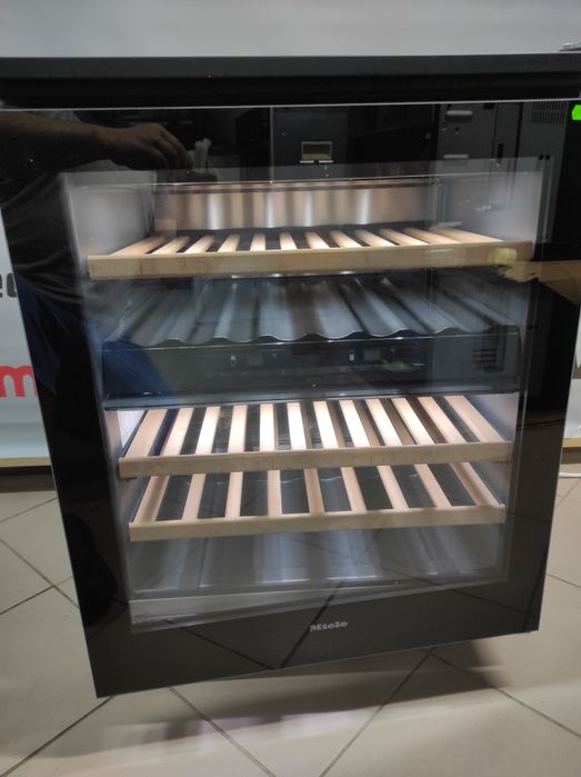 Шафа для вина Miele KWT 6321  UG . 2021p