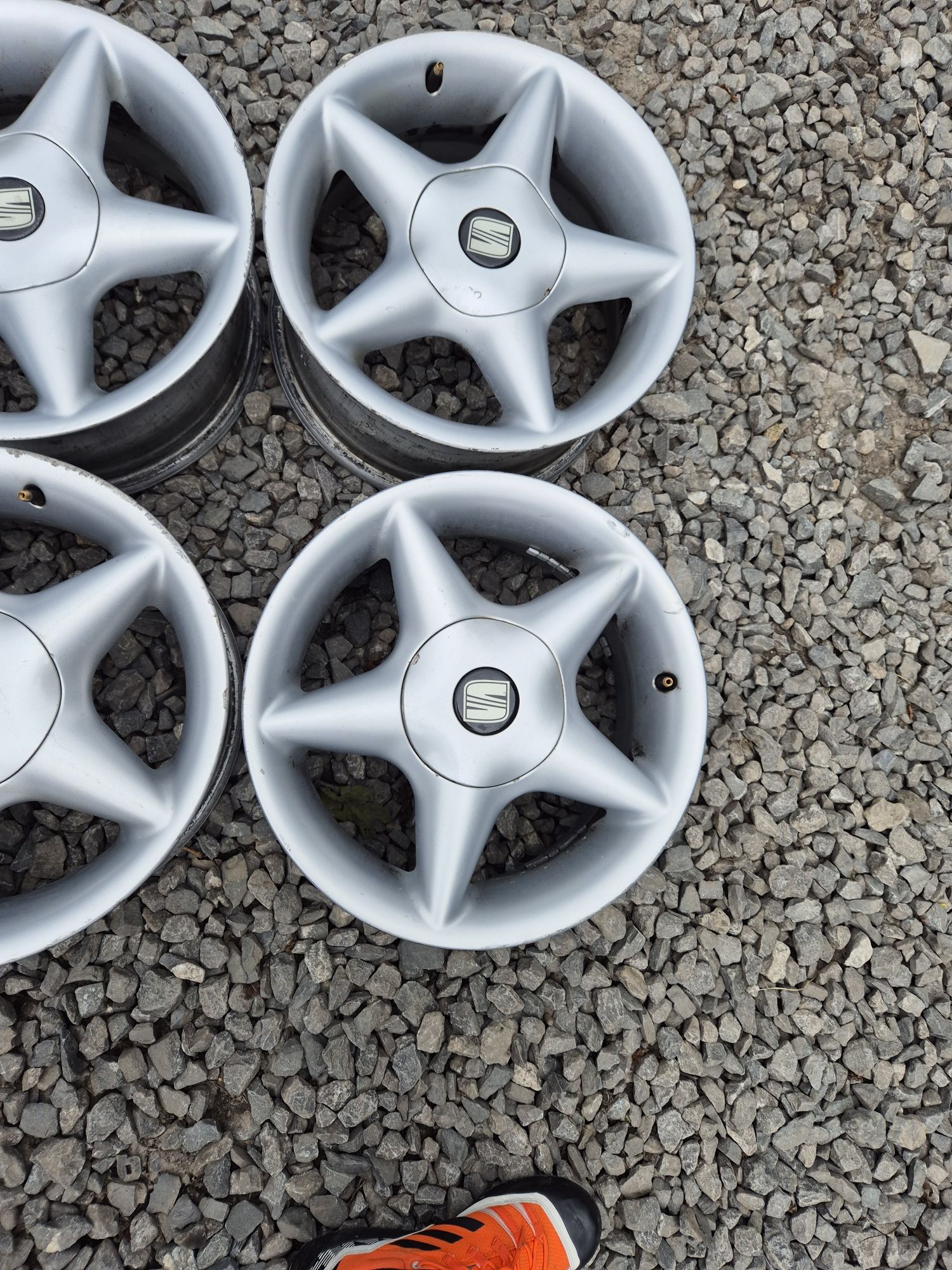 Felgi 4x100 r15 VW seat fiat Grande Punto itp wysyłka