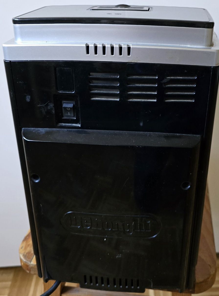 Express DeLonghi Magnifica S