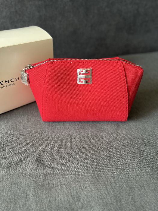 Сумка косметичка Givenchy