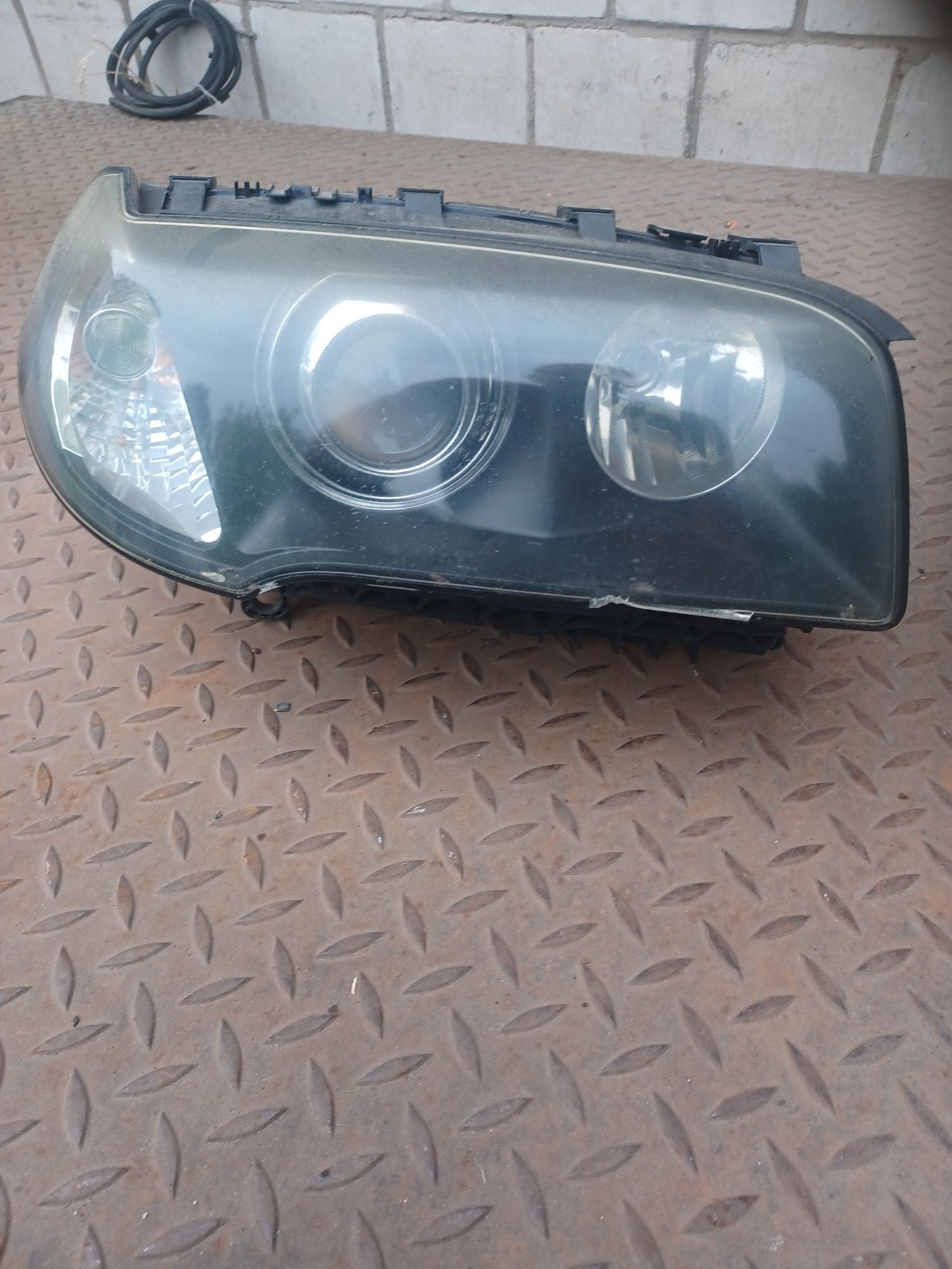 Lampa bmw x3 2005 xenon