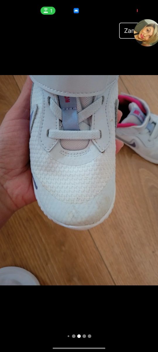 Lekkie sportowe buty Nike rozmiar 27